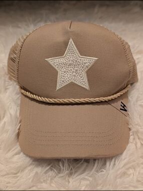 Vintage Havana Beige Star Embellished Trucker Hat - Women's Casual Cap